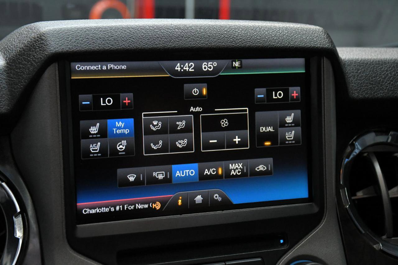Used 2016 Ford F250 Platinum w/ FX4 Off-Road Package AWD/4WD image 48