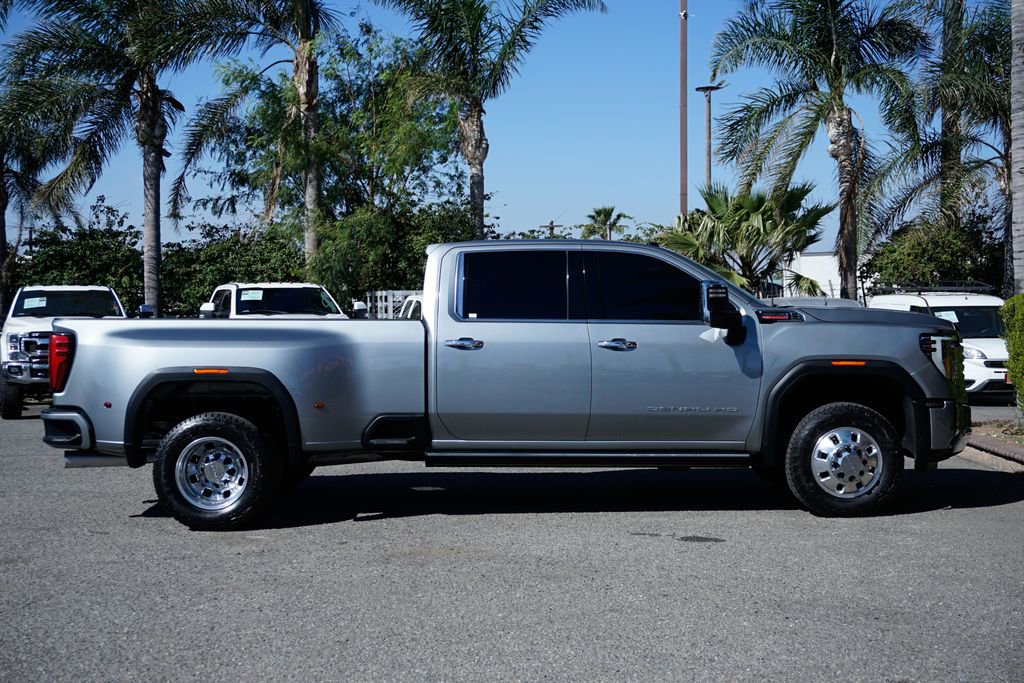 Used 2024 GMC Sierra 3500 Denali w/ Denali Reserve Package image 12