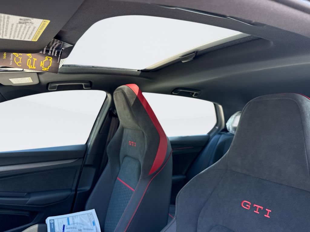 New 2026 Volkswagen GTI SE FWD image 16