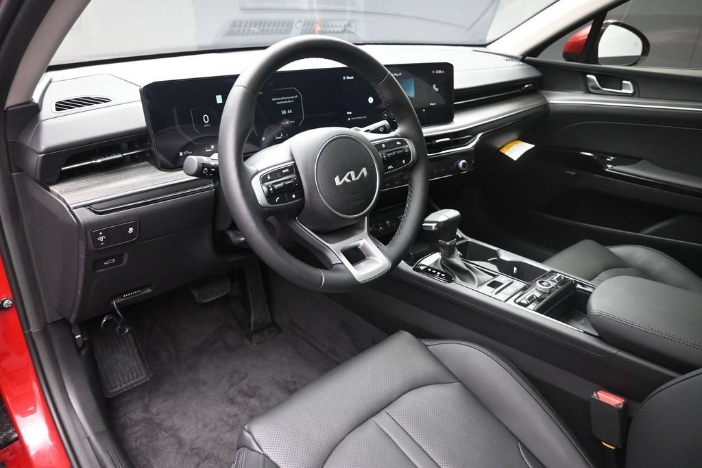 Used 2025 Kia K5 EX FWD image 23