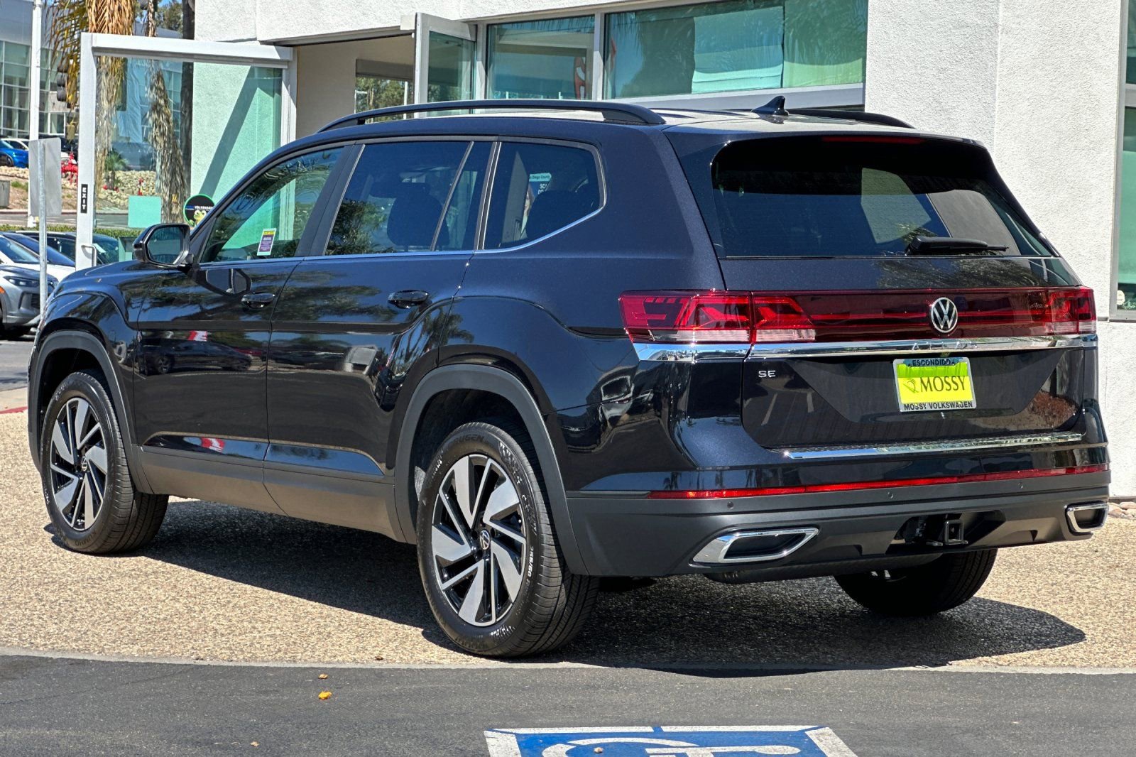 New 2026 Volkswagen Atlas SE image 6