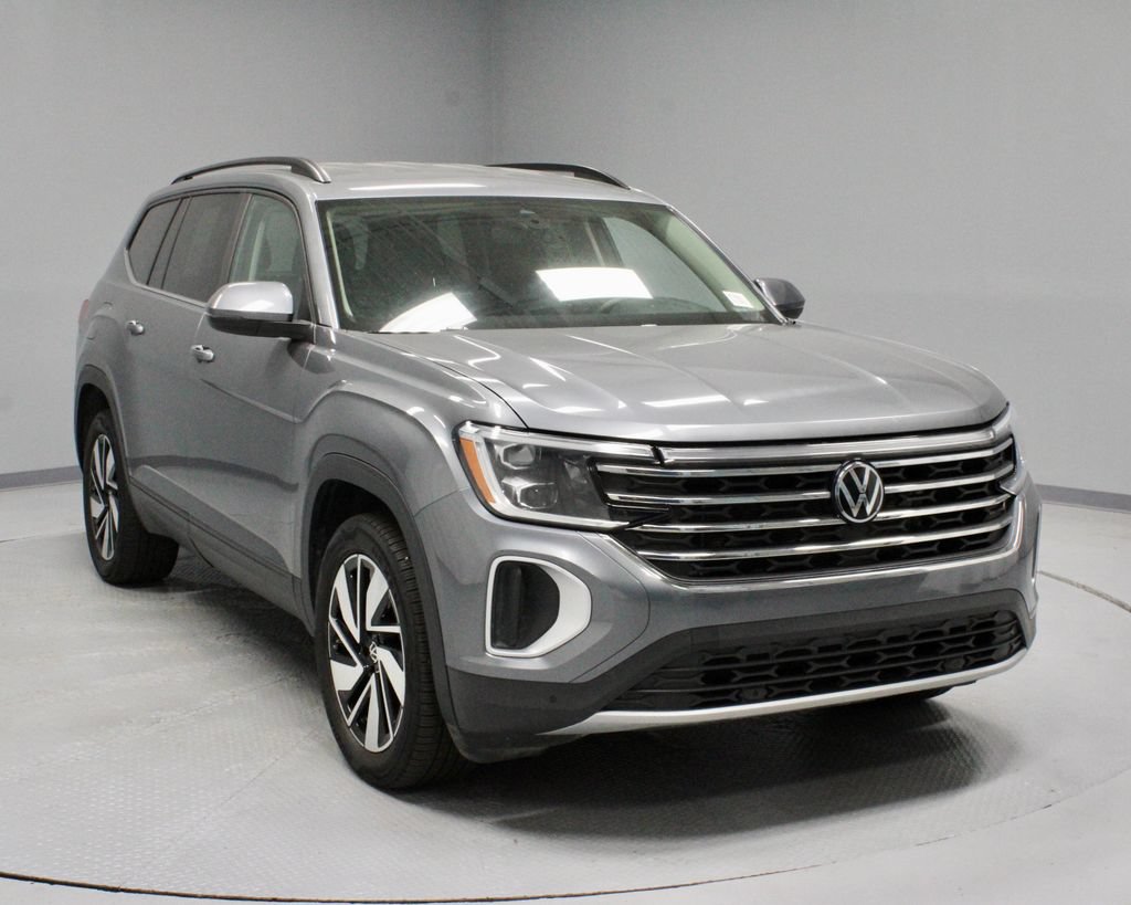 Used 2025 Volkswagen Atlas SE