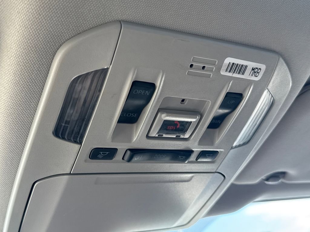 Used 2022 Toyota Highlander XLE image 35