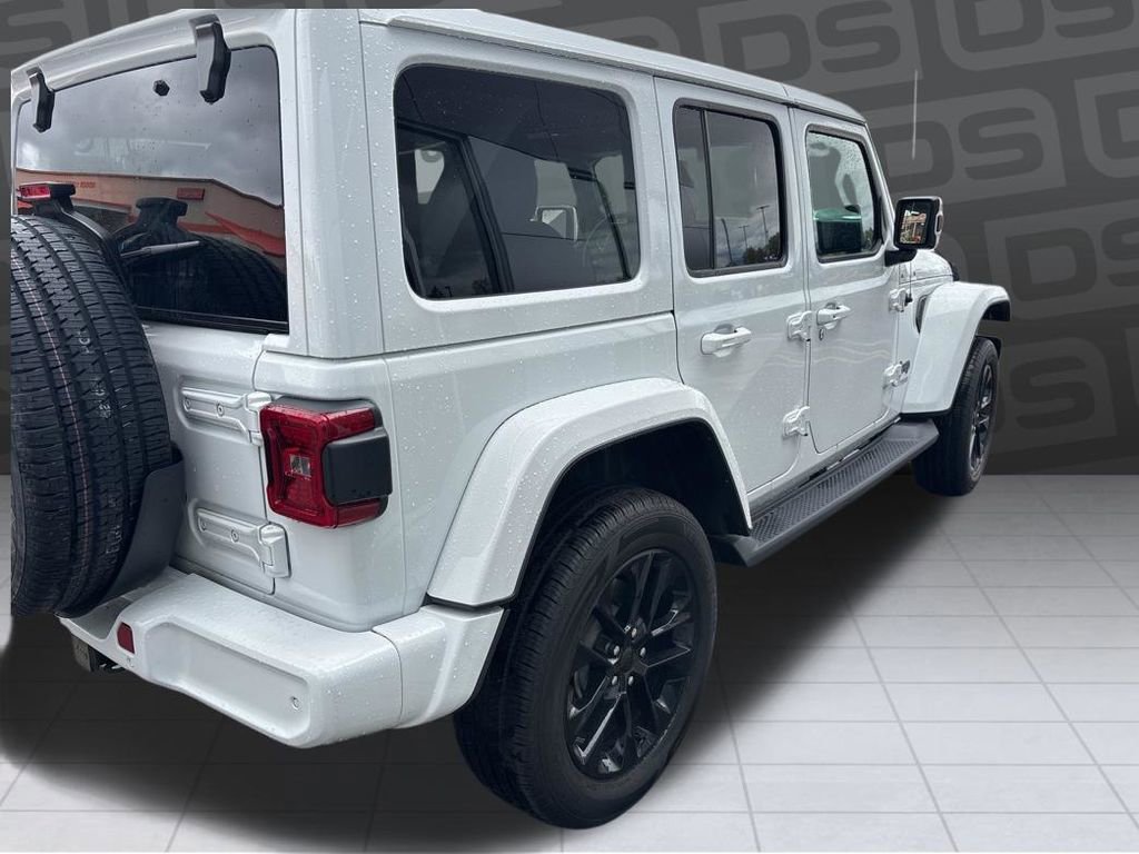 Used 2021 Jeep Wrangler Unlimited Sahara image 21