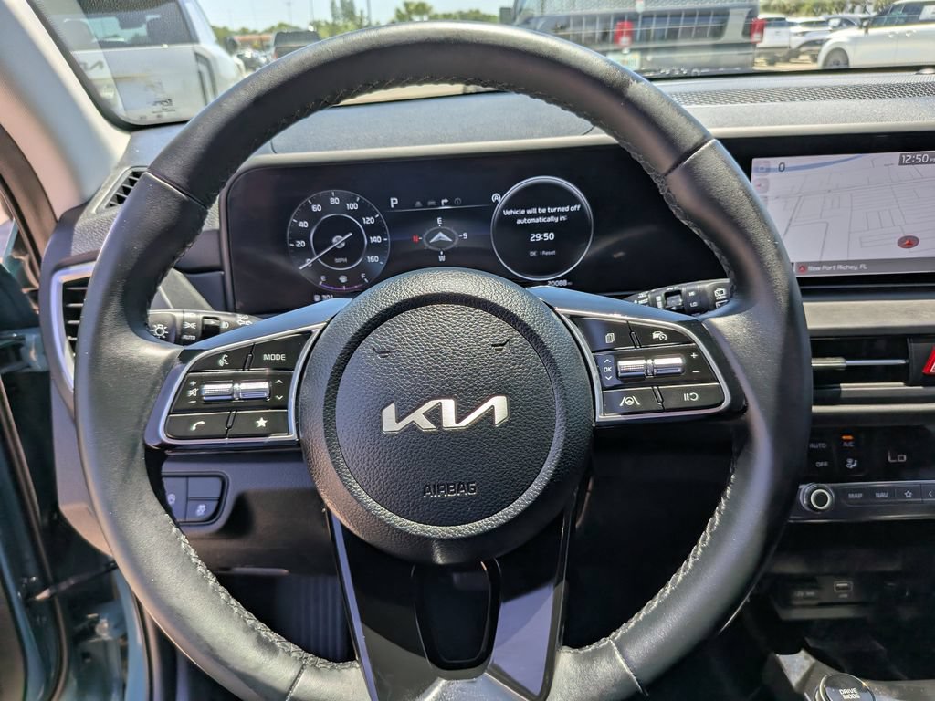 Certified 2025 Kia Seltos EX FWD image 29