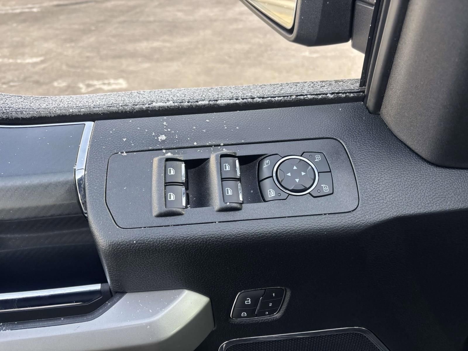 Used 2018 Ford F150 Lariat w/ Equipment Group 502A Luxury image 14