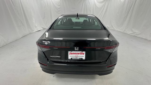 Used 2023 Honda Accord EX image 4
