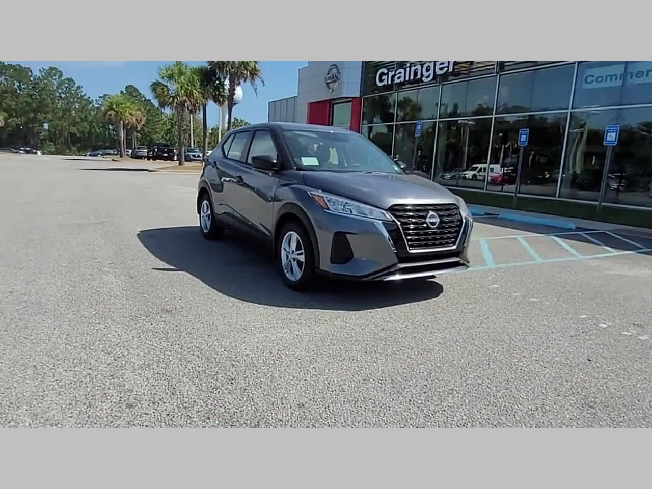 New 2025 Nissan Kicks Play S image 17