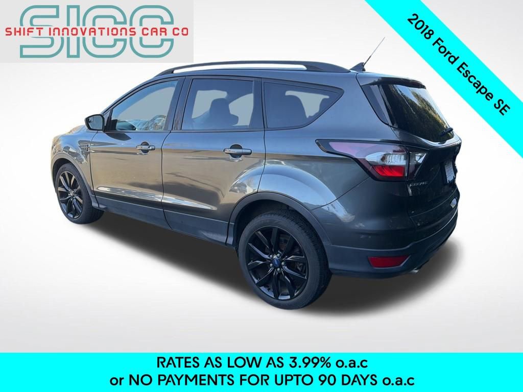 Used 2018 Ford Escape SE w/ SE Sport Appearance Package image 4