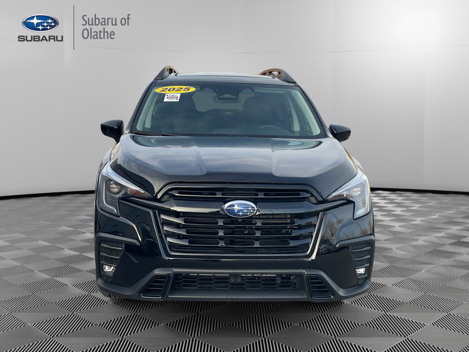 Used 2025 Subaru Ascent Bronze Edition image 14