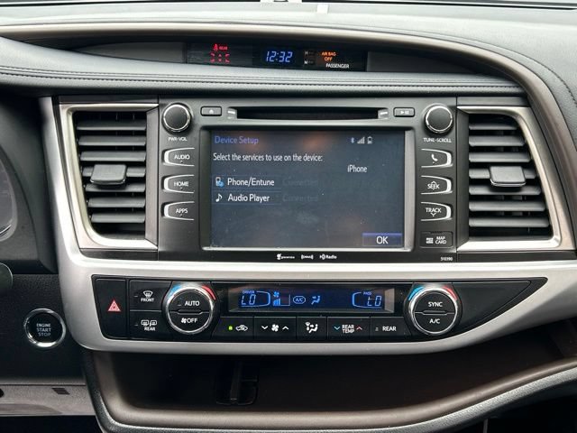 Used 2019 Toyota Highlander XLE AWD/4WD image 50
