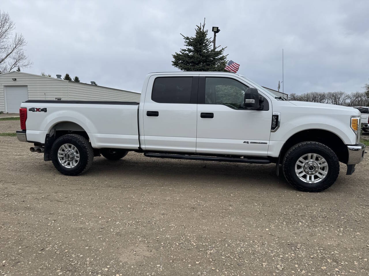 Used 2017 Ford F350 XLT w/ XLT Value Package AWD/4WD image 13
