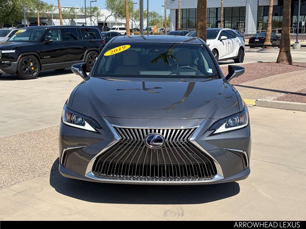 Used 2019 Lexus ES 300h w/ Accessory Package 2 FWD image 5