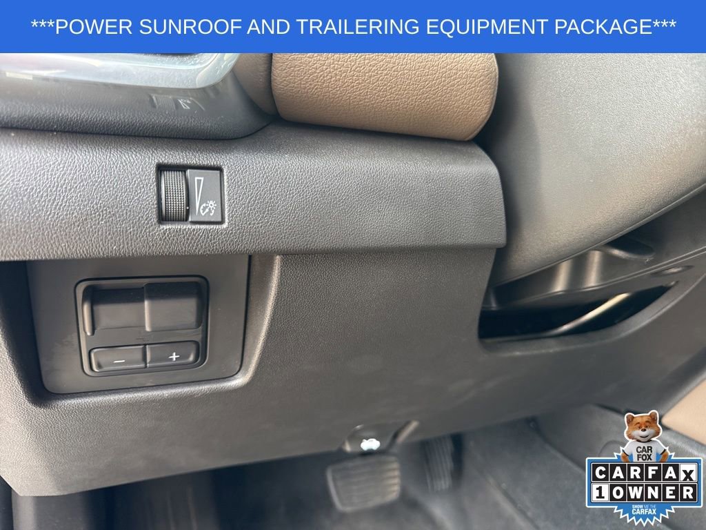 Used 2024 GMC Canyon Denali image 15