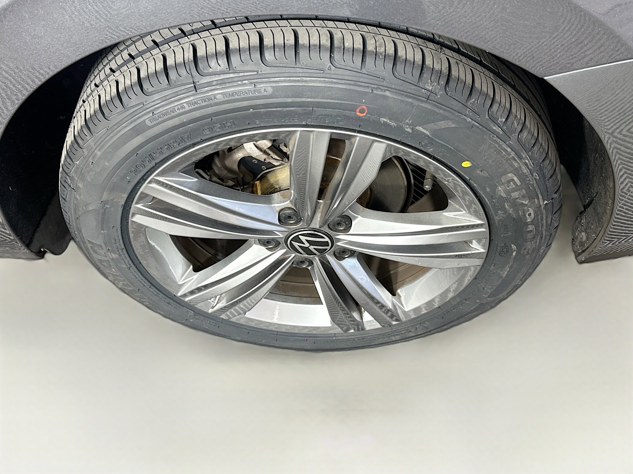 Used 2024 Volkswagen Jetta SE image 11