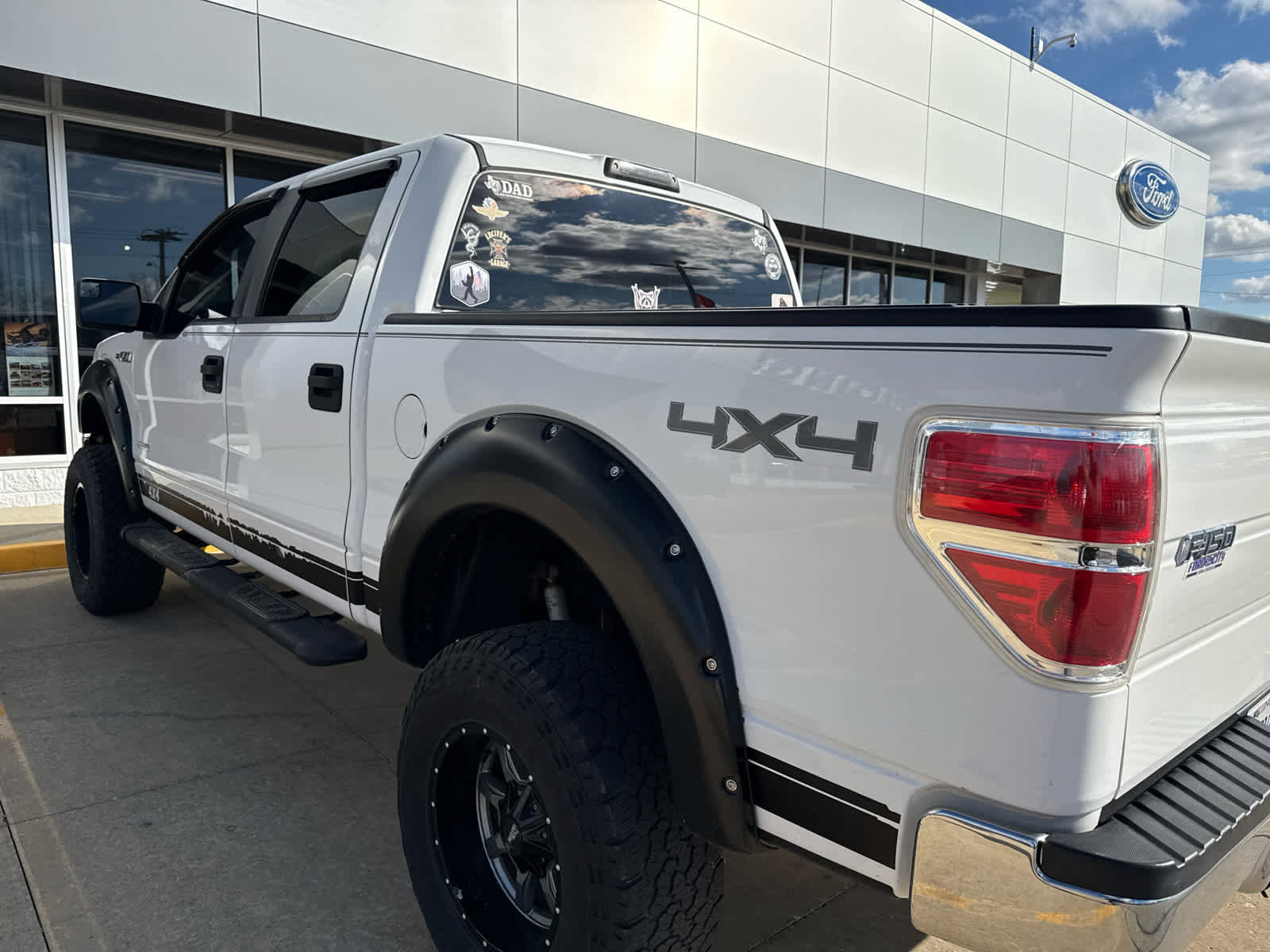 Used 2014 Ford F150 XLT image 8