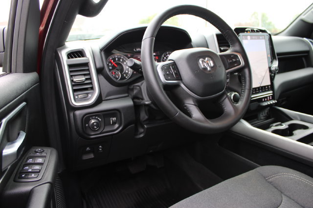 Used 2022 RAM 1500 Big Horn AWD/4WD image 13