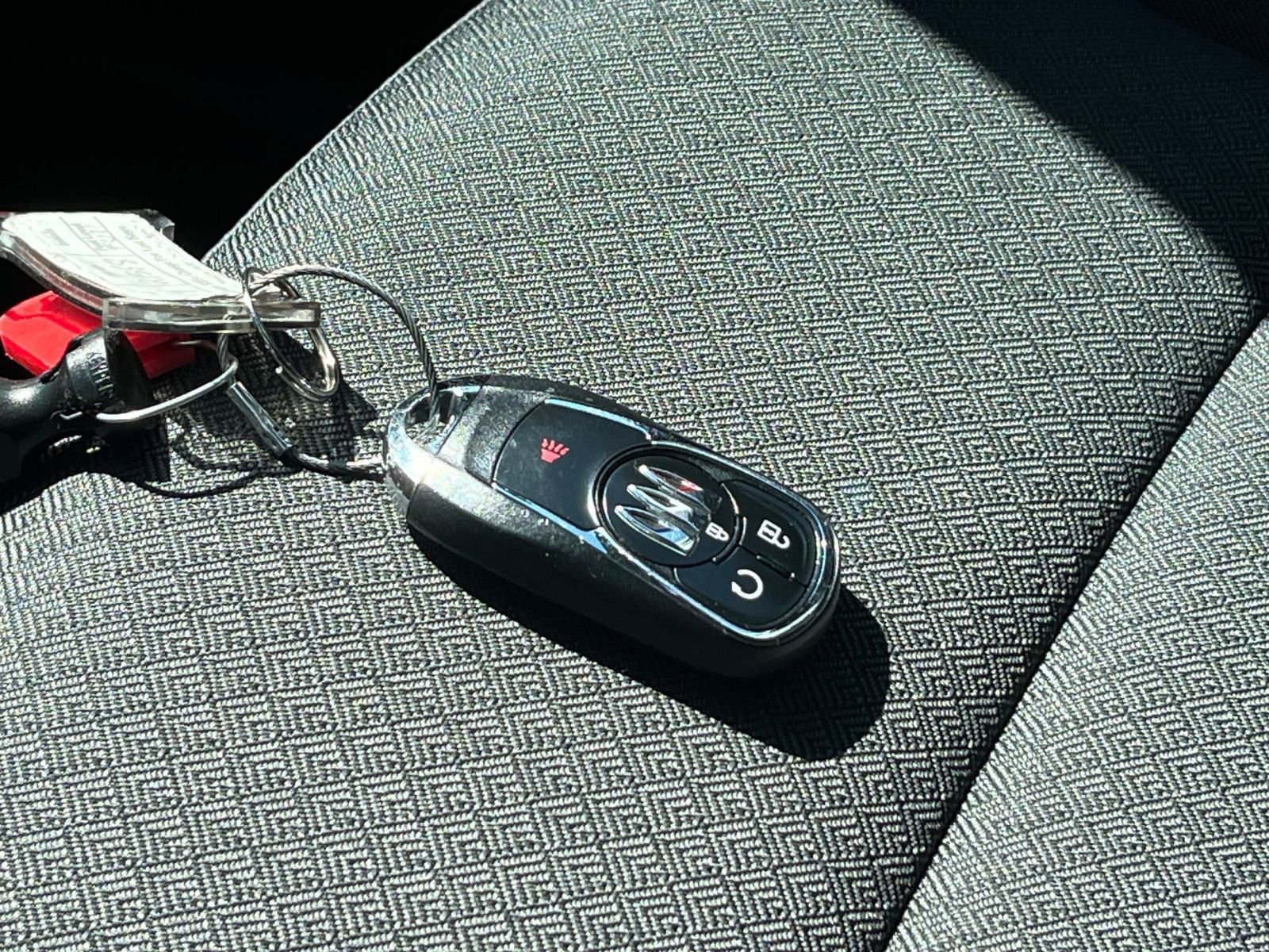 Used 2025 Buick Encore GX Preferred image 21