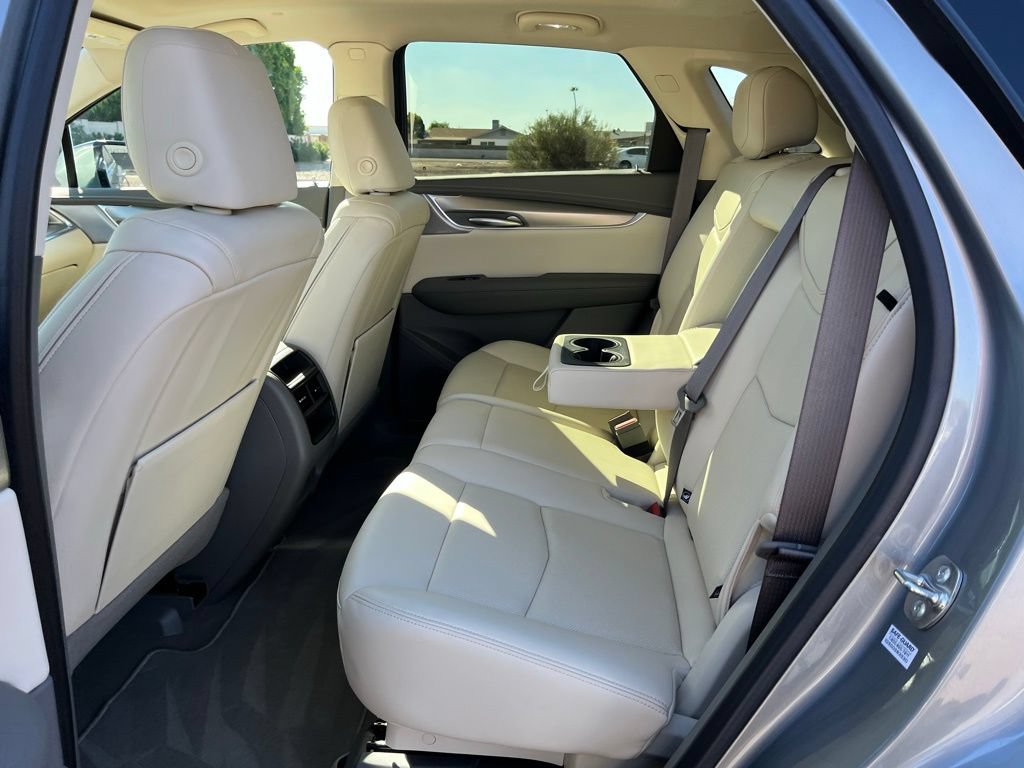 Used 2024 Cadillac XT5 Premium Luxury w/ Technology Package FWD image 23