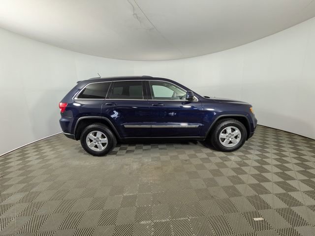 Used 2012 Jeep Grand Cherokee Laredo w/ Laredo E Group image 2