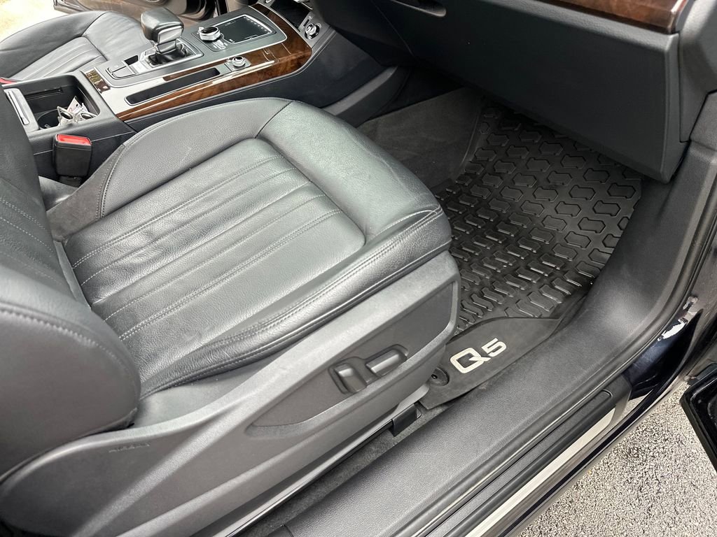 Used 2018 Audi Q5 2.0T Premium Plus w/ Premium Plus Package AWD/4WD image 34