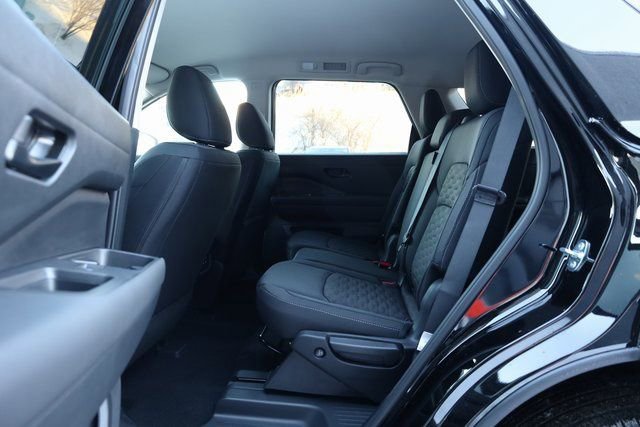 New 2026 Nissan Pathfinder S AWD/4WD image 19