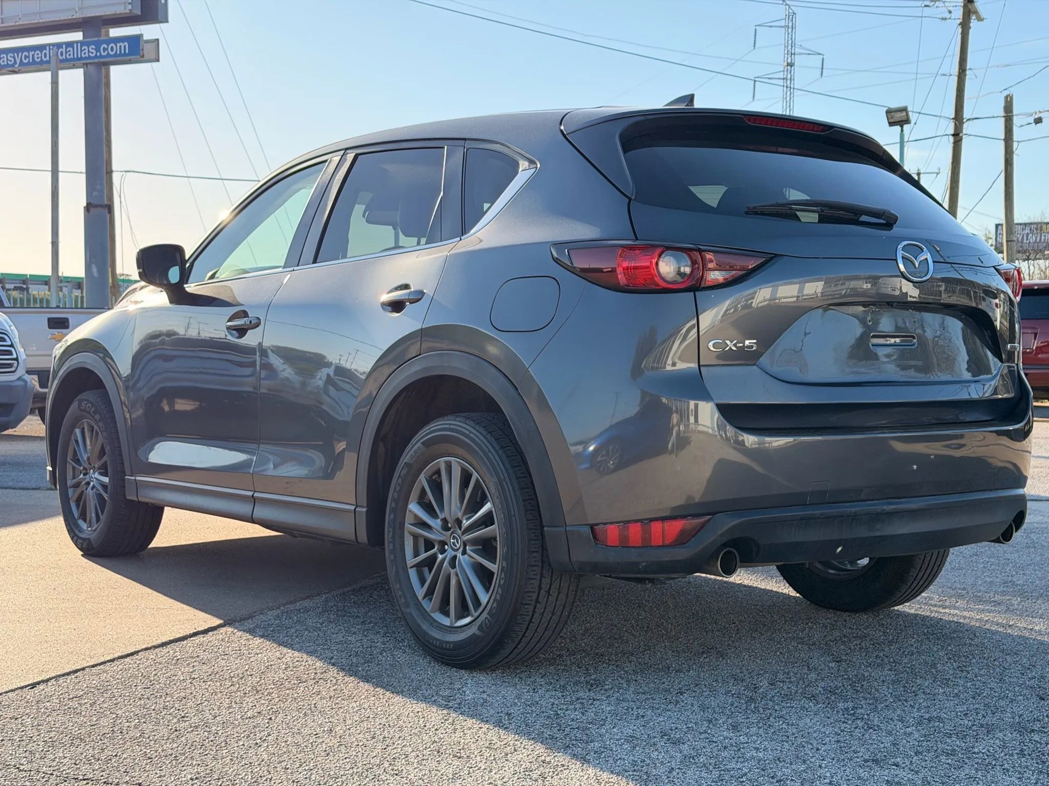 Used 2021 MAZDA CX-5 Touring FWD image 5