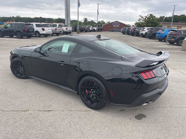 New 2026 Ford Mustang GT Premium w/ GT Performance Package RWD image 7