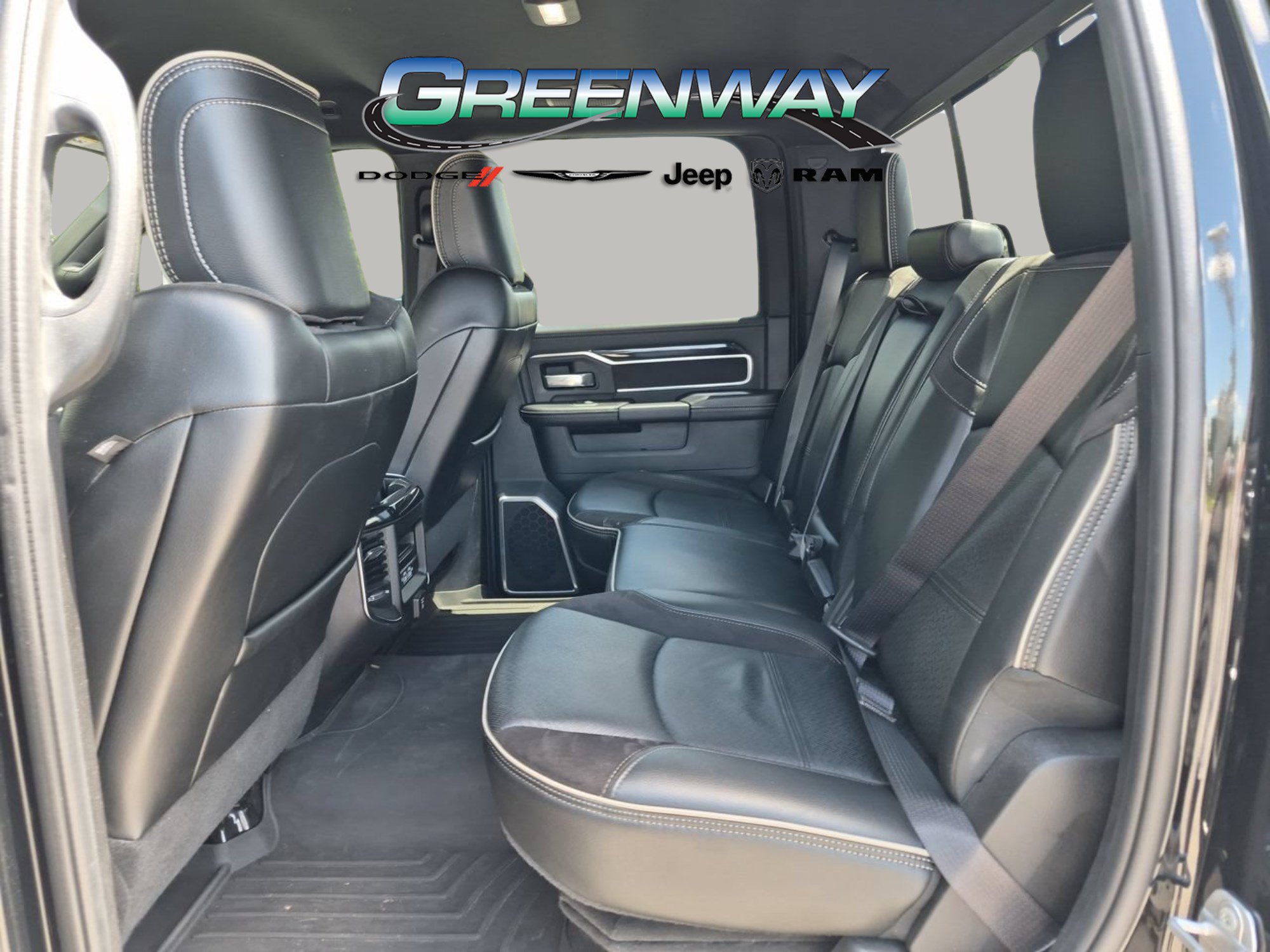 Used 2022 RAM 2500 Laramie w/ Night Edition AWD/4WD image 12