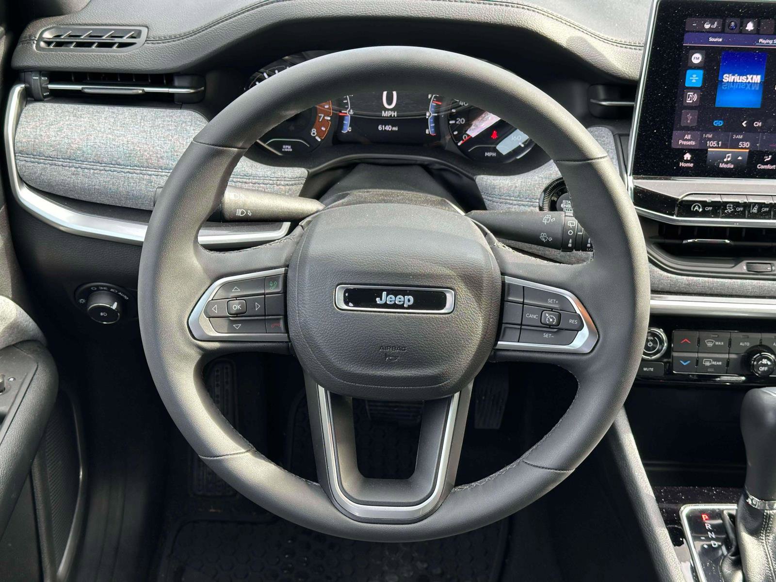 Used 2023 Jeep Compass Latitude w/ Convenience Group image 12