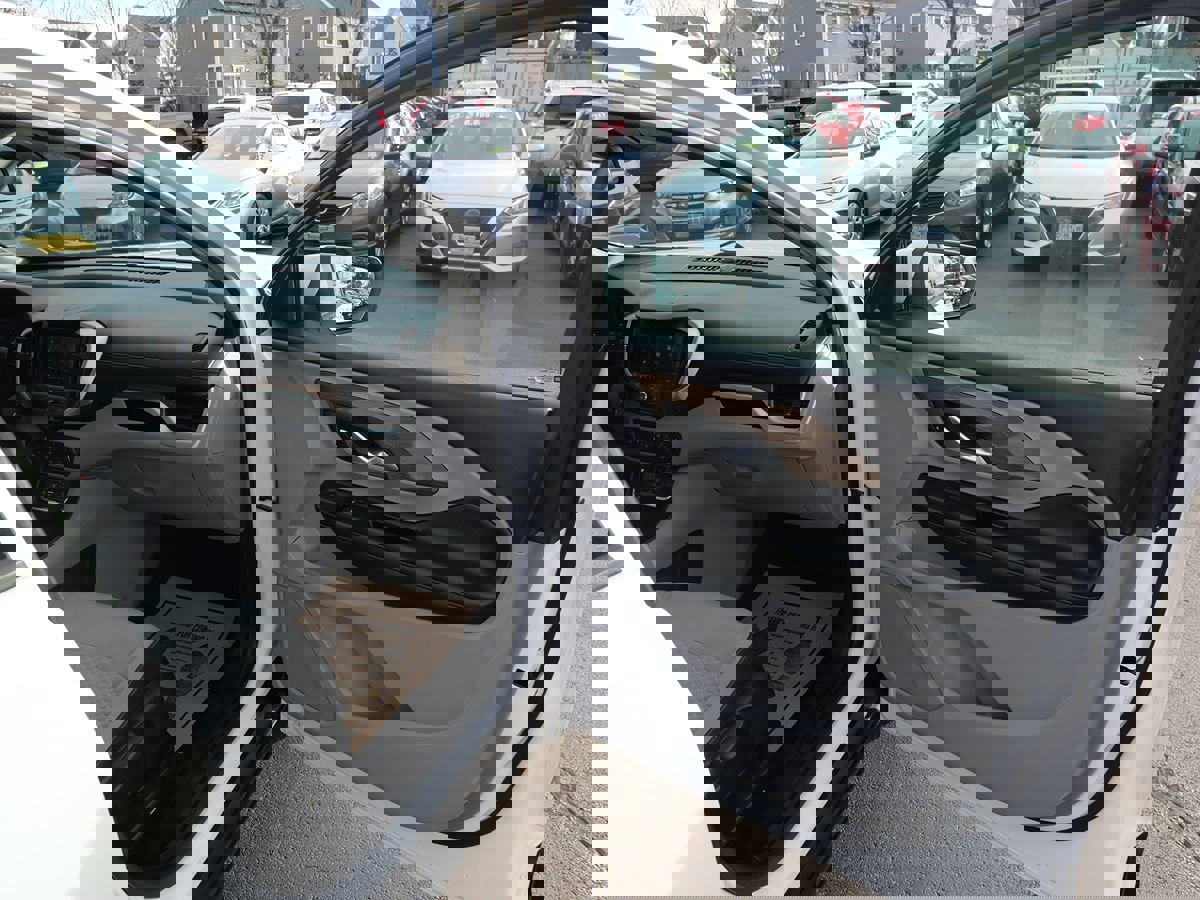 Used 2018 GMC Terrain SLE w/ Driver Convenience Package image 22