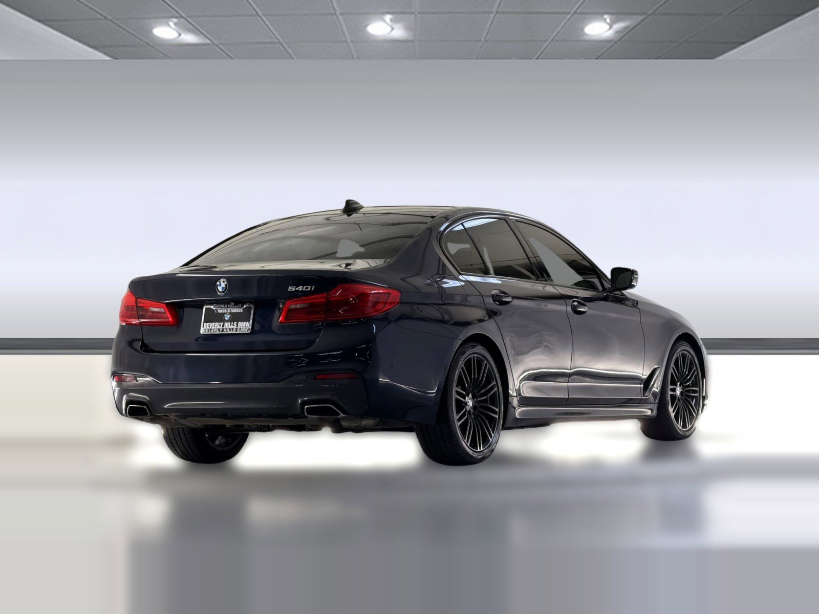 Used 2019 BMW 540i w/ M Sport Package RWD image 9