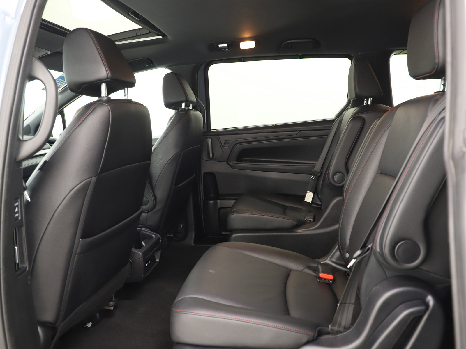 Used 2025 Honda Odyssey Sport-L image 20