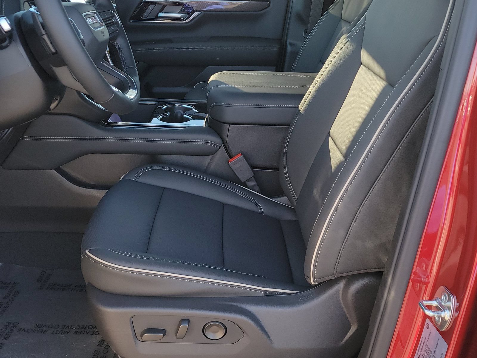 New 2026 GMC Yukon Elevation AWD/4WD image 6