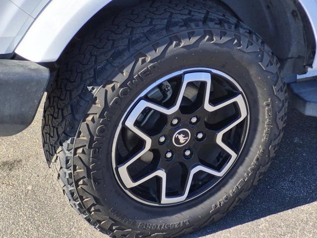 Used 2023 Ford Bronco Outer Banks image 7