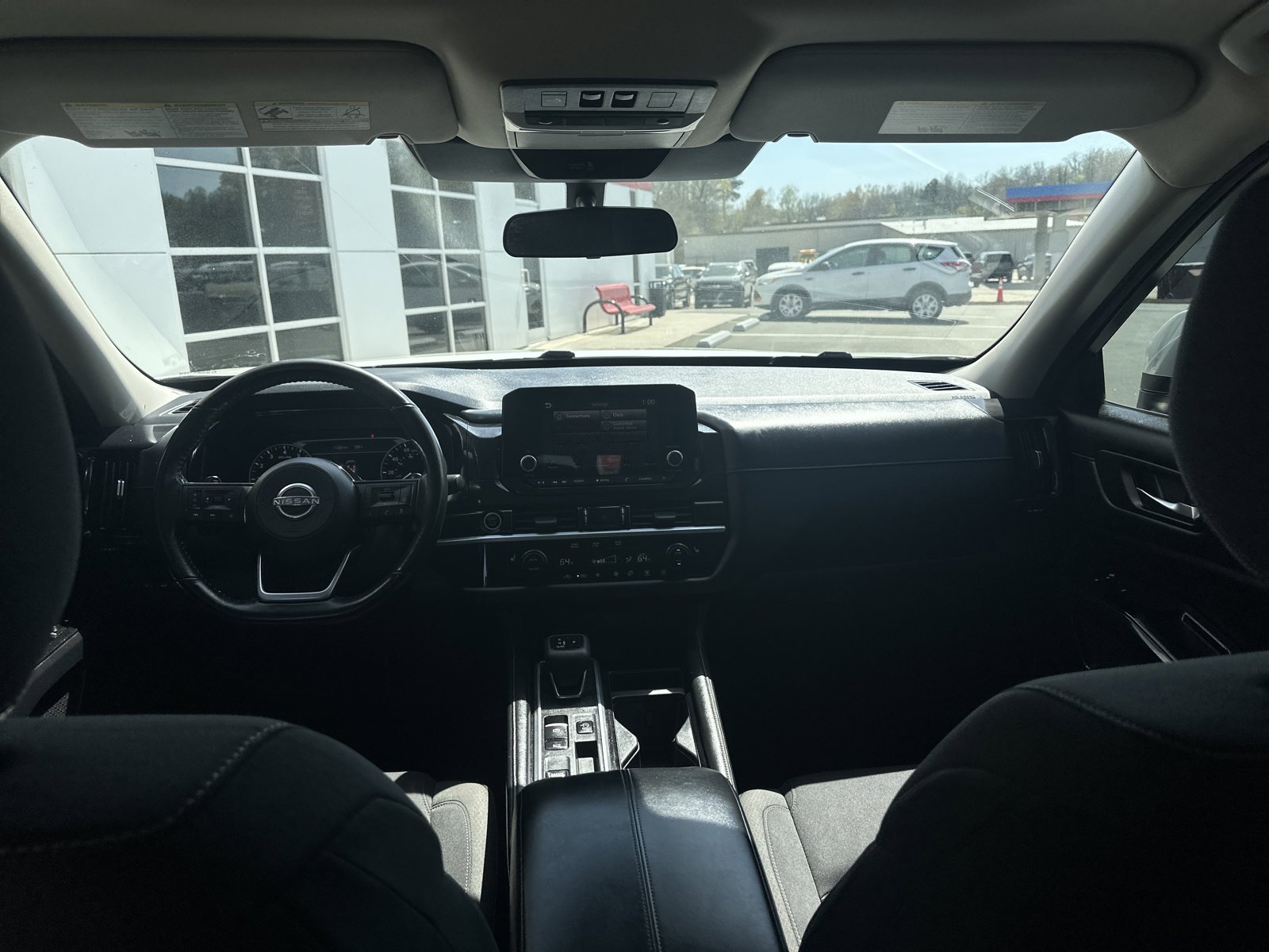 Used 2022 Nissan Pathfinder SV w/ SV Premium Package image 25