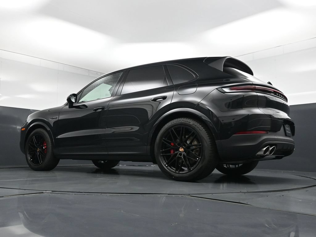 New 2026 Porsche Cayenne S AWD/4WD image 24