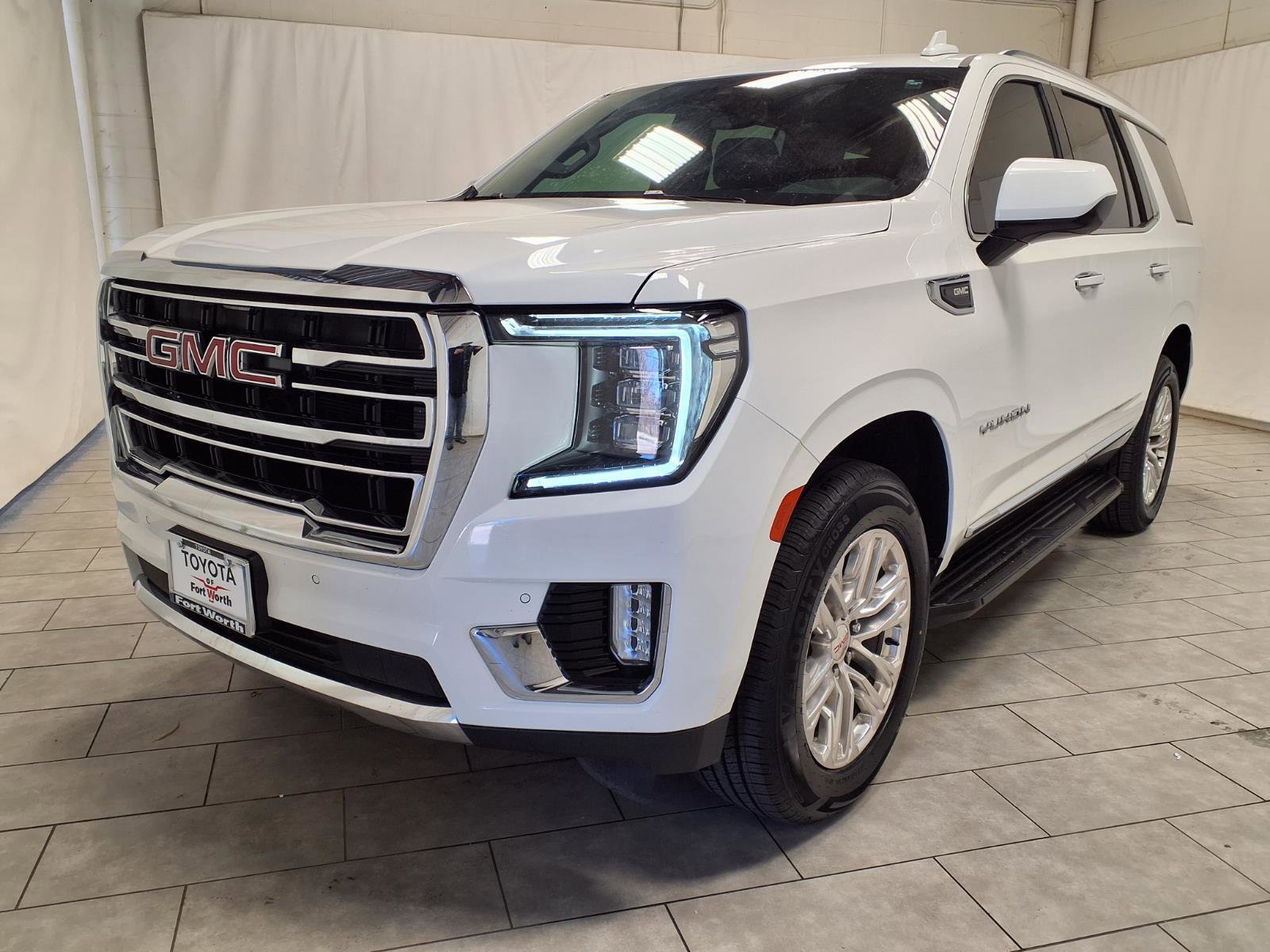 Used 2022 GMC Yukon SLT image 3