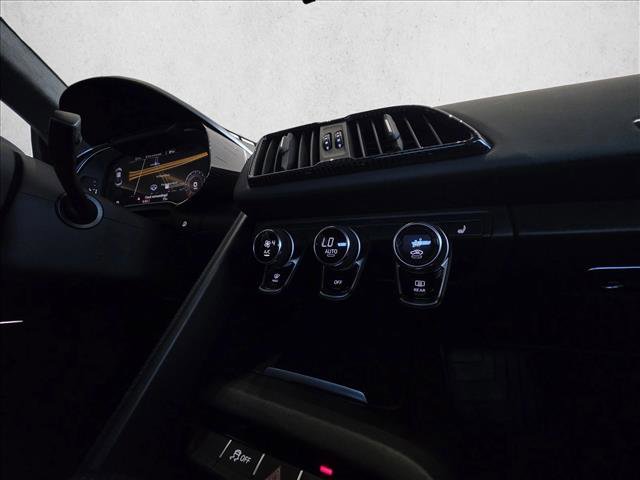 Used 2018 Audi R8 V10 plus image 24