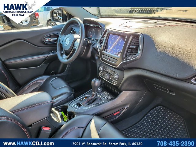 Used 2022 Jeep Cherokee Trailhawk w/ Technology Group B AWD/4WD image 31