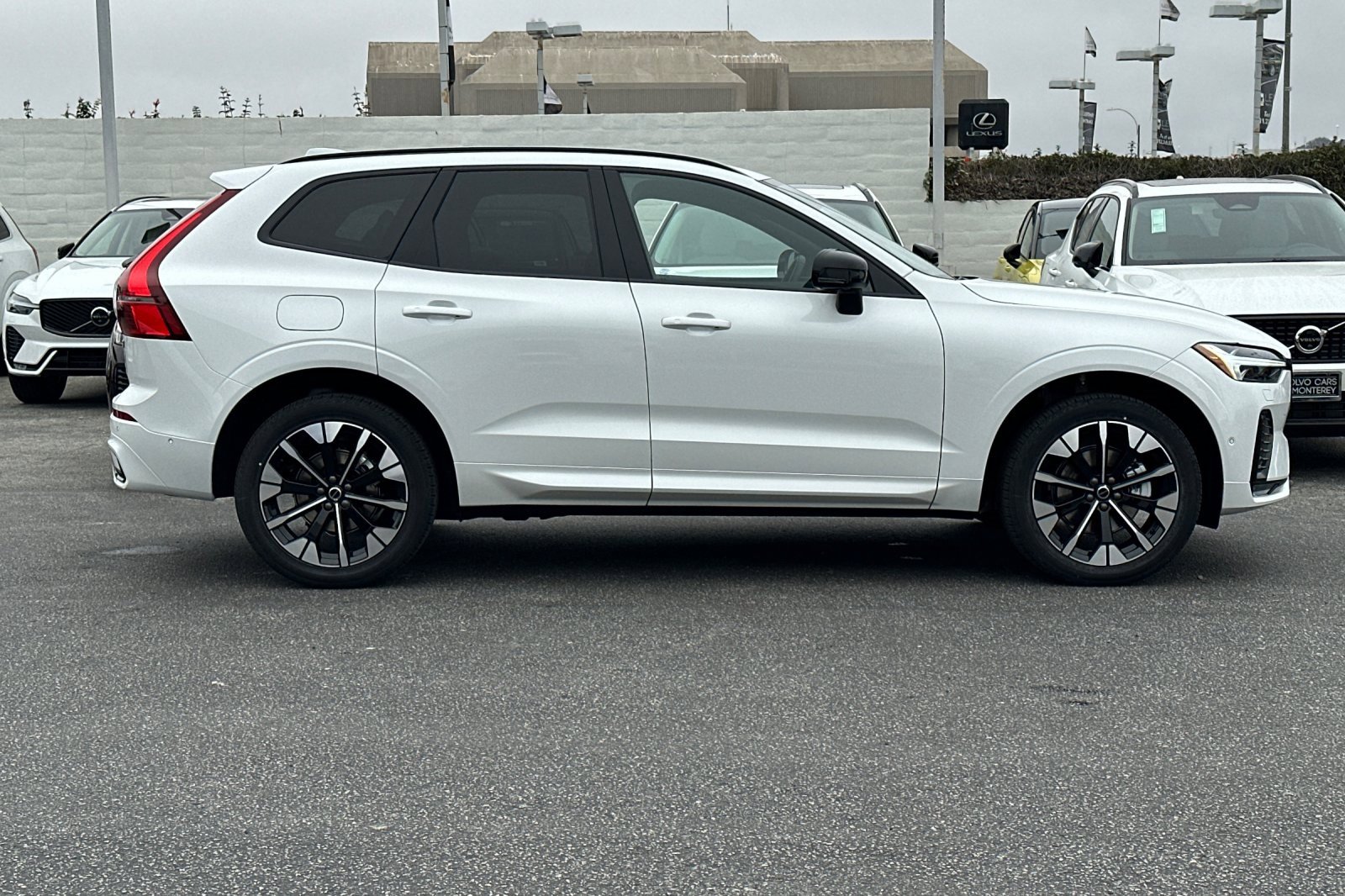 New 2026 Volvo XC60 B5 Plus w/ Protection Package Premier image 6