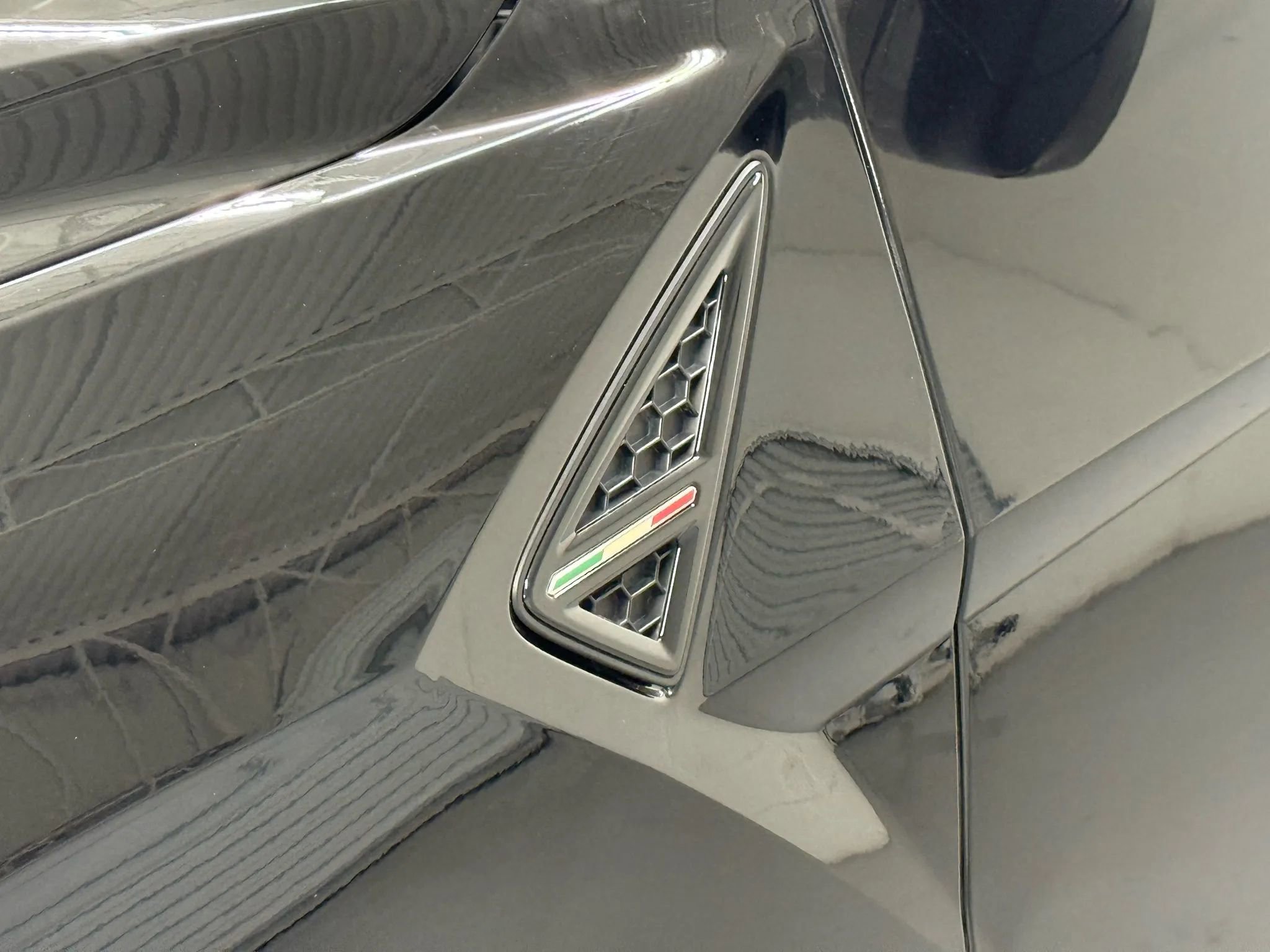 Used 2021 Lamborghini Urus image 10