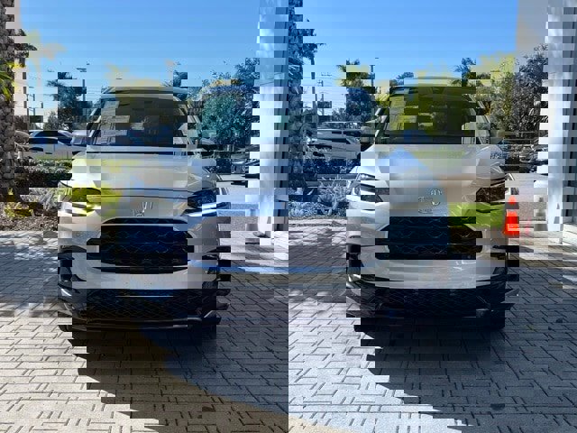 Used 2025 Honda HR-V EX-L image 2