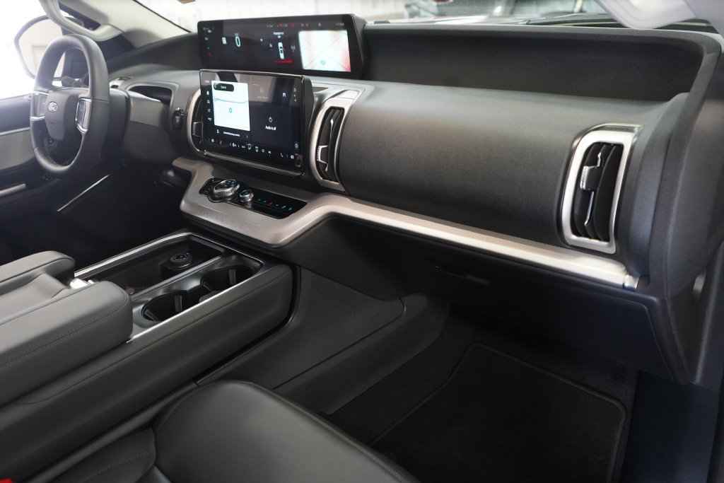 New 2026 Ford Expedition Active AWD/4WD image 22