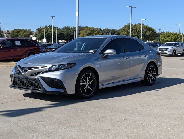 Used 2024 Toyota Camry SE FWD image 10