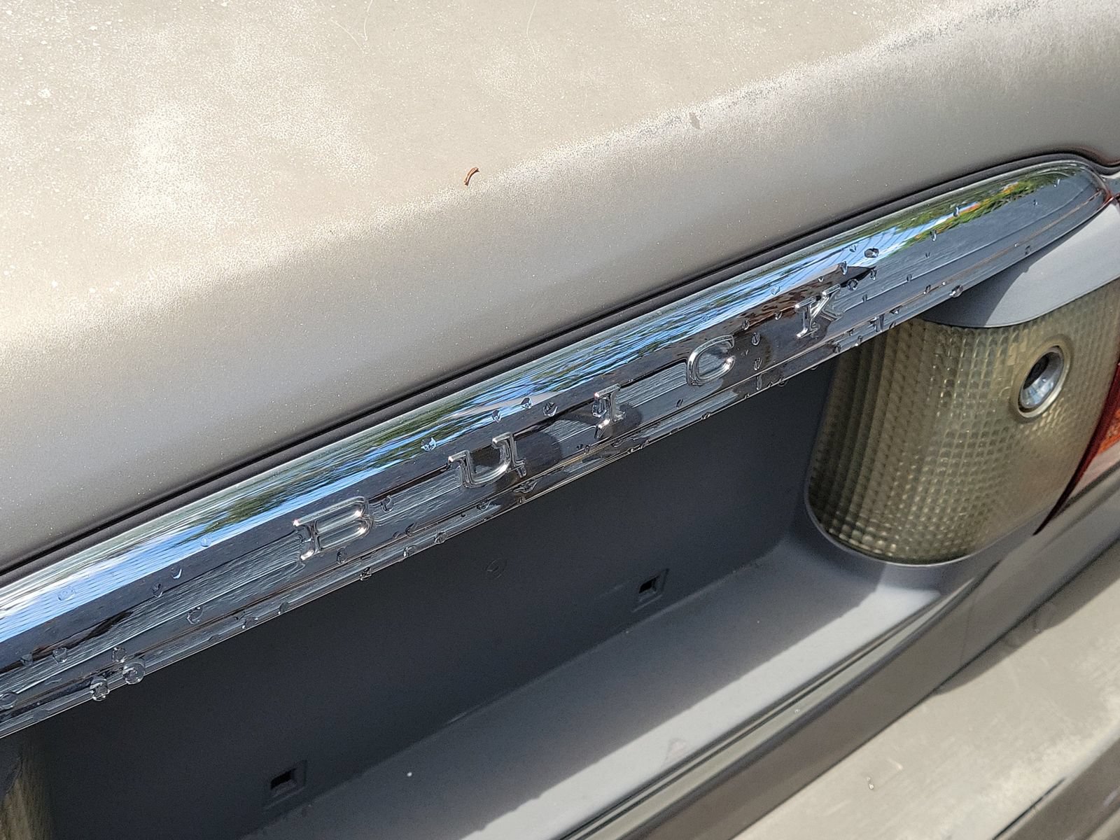 Used 2001 Buick Le Sabre Custom w/ Luxury Pkg FWD image 6