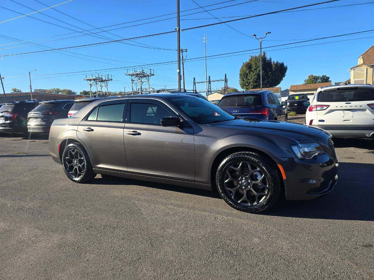 Used 2022 Chrysler 300 Touring w/ Sport Appearance Package AWD/4WD image 6