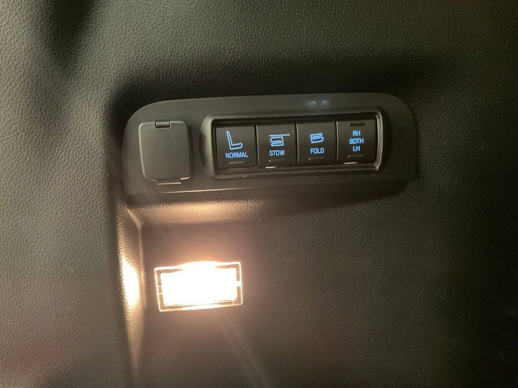 Used 2016 Ford Explorer Sport w/ Equipment Group 401A AWD/4WD image 38