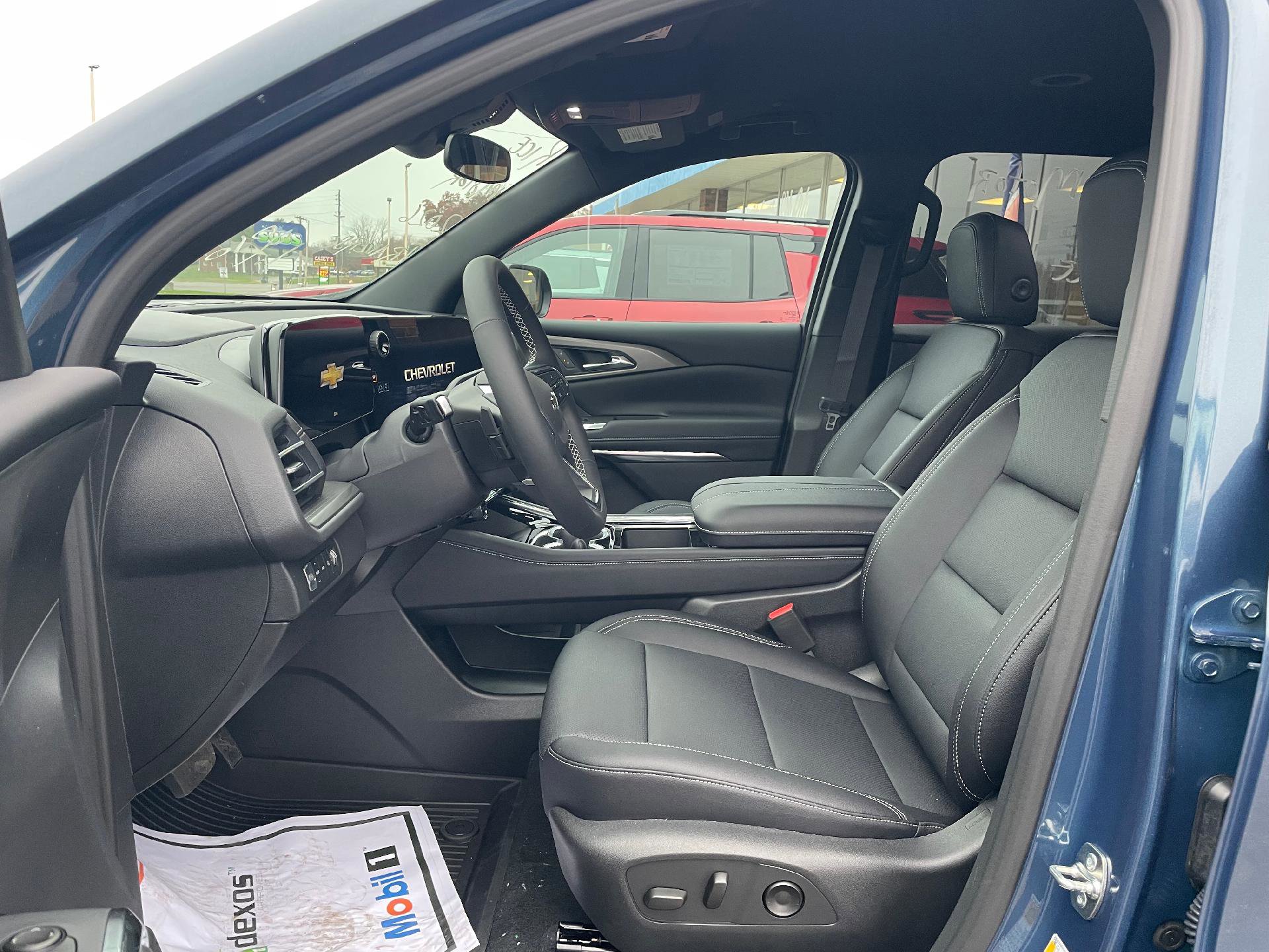 New 2026 Chevrolet Traverse LT w/ Midnight/Sport Edition image 10