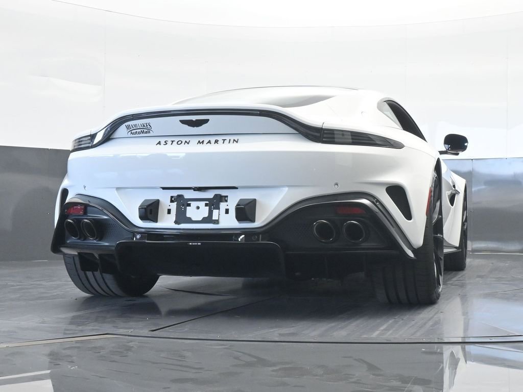 Used 2025 Aston Martin V8 Vantage Coupe image 74